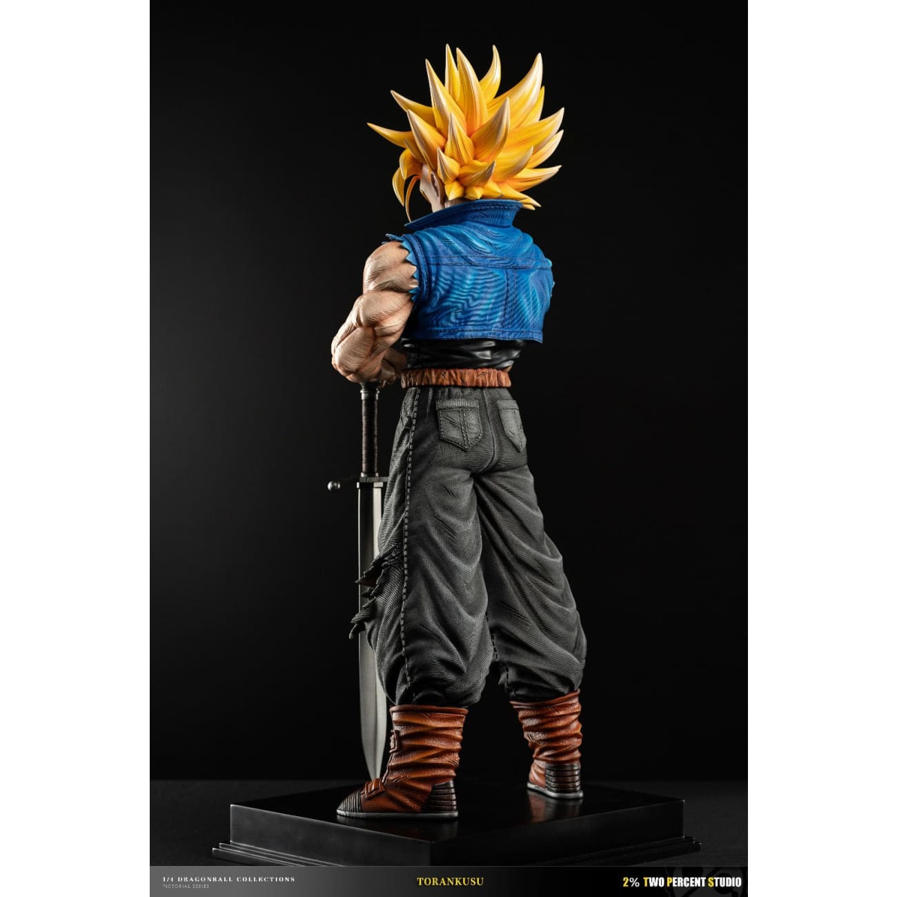 2% Two Percent Studio - Future Trunks