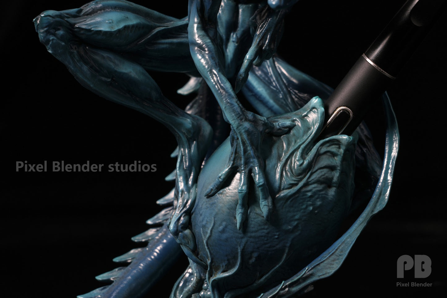Pixel Blender Studio x PB Studio - Pen Holder Alien