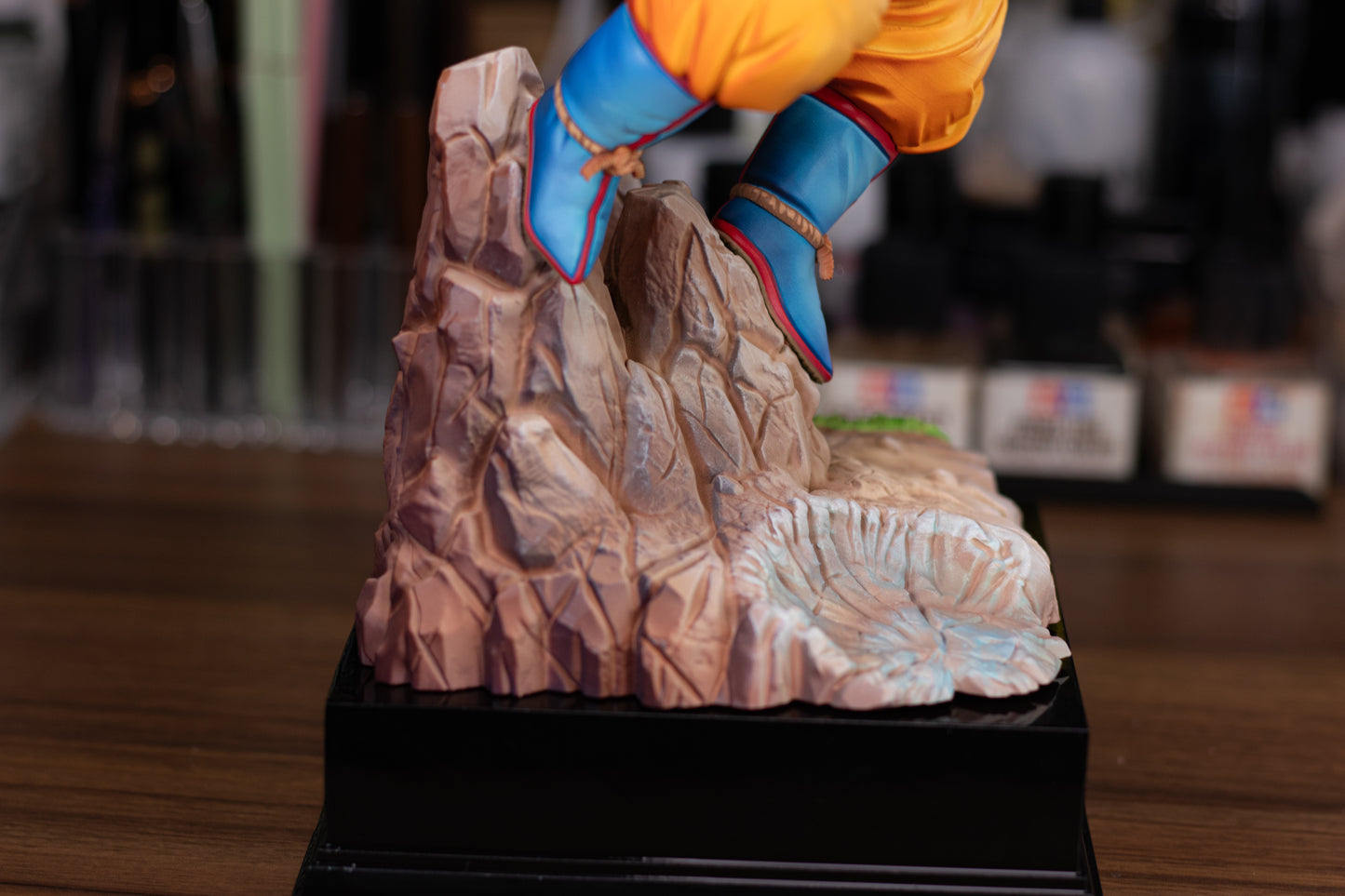 LP Studio - Goku Push The Blast Forward