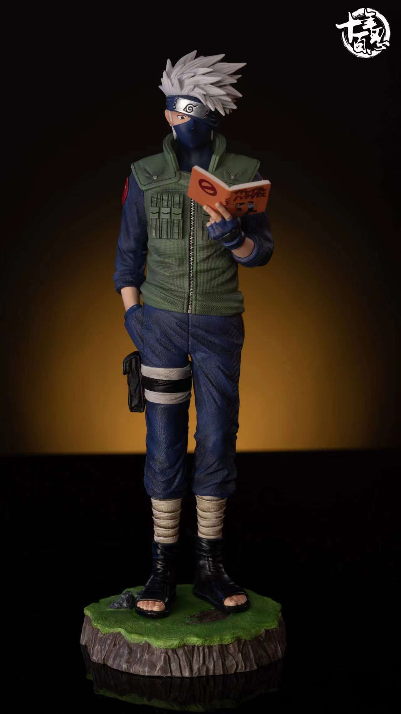 ShiNianBaiRen Studio - Reading Hatake Kakashi / Kancho Hatake Kakashi