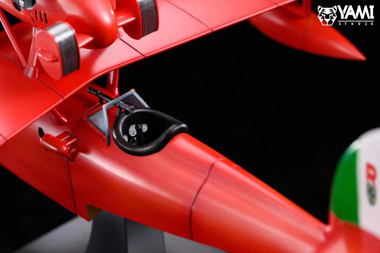 YAMI Studio - Marco Pagot / Red Plane