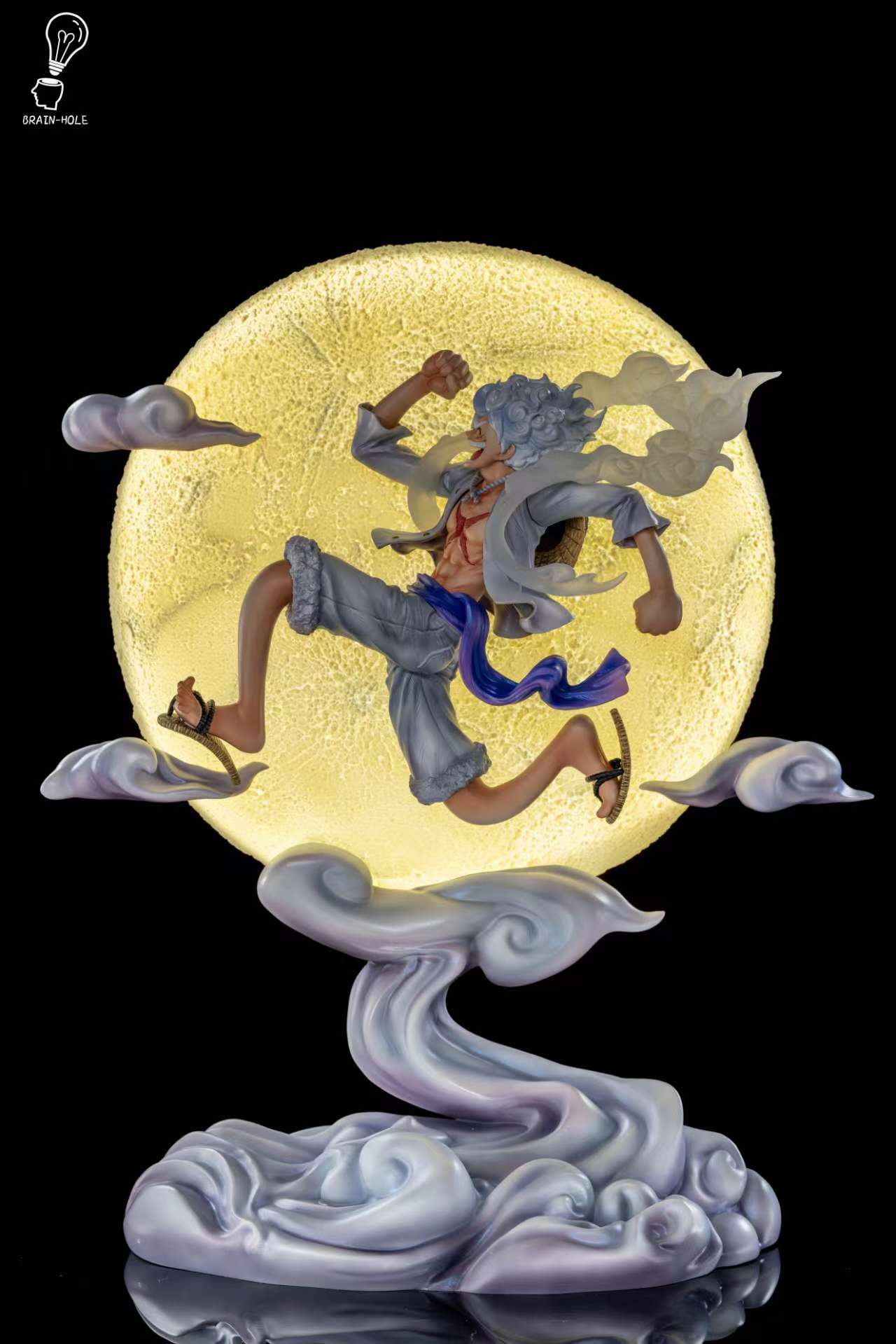 Brain Hole Studio - Sun God Nika Luffy Gear 5 Running to Moon