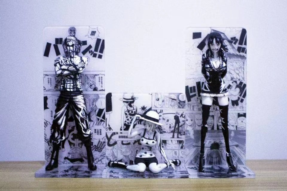 XOXO Studio - Nami Black & White Comic Ver.
