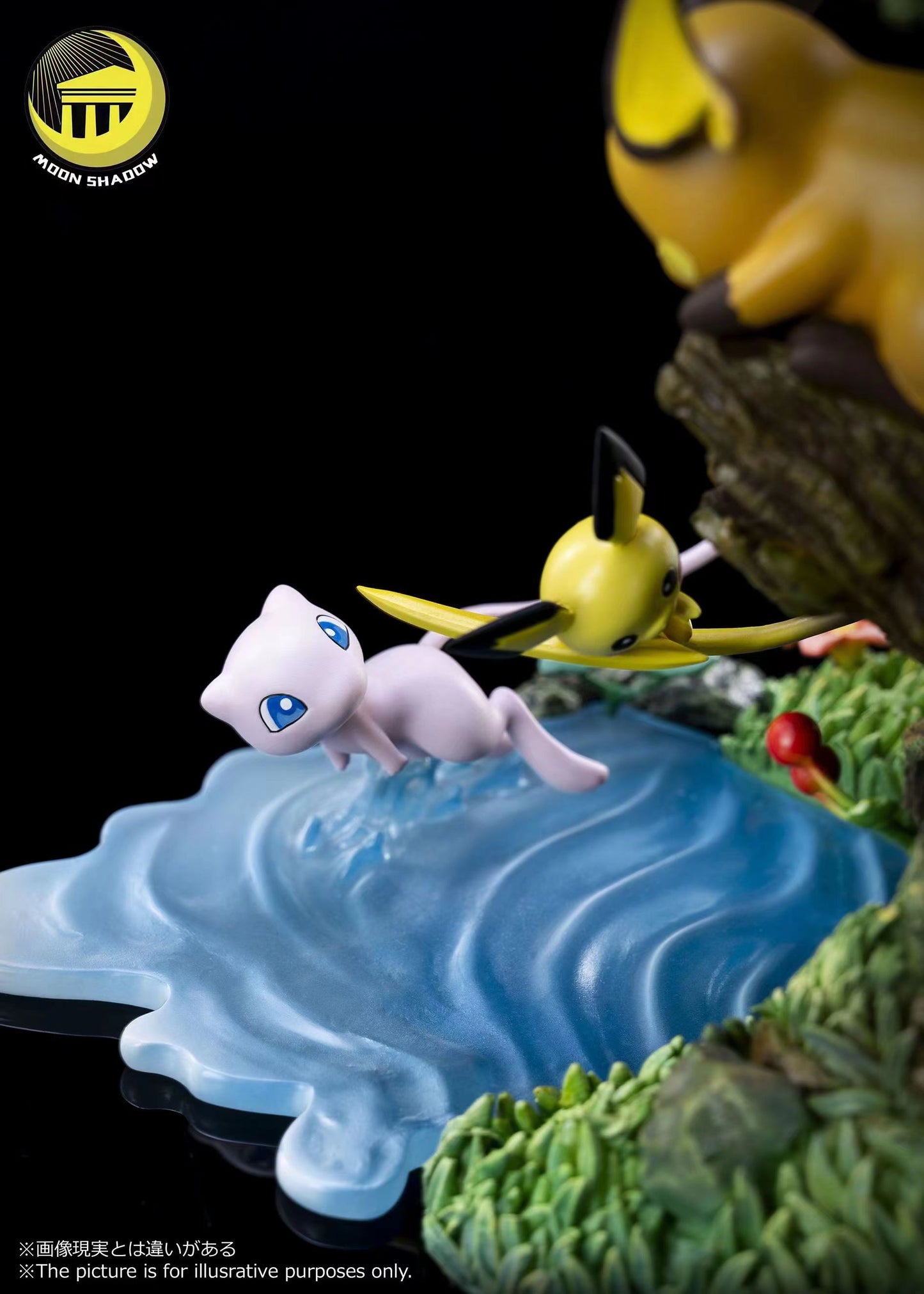 Moon Shadow Studio - Pikachu Family, Mewtwo & Mew