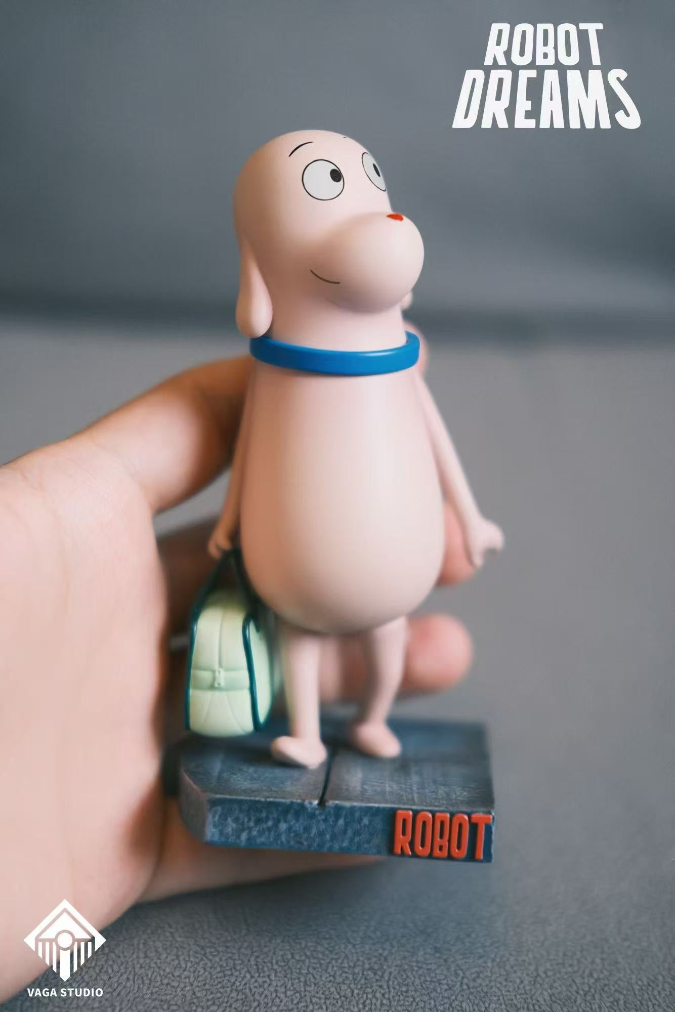 VAGA Studio - Dog & Robot