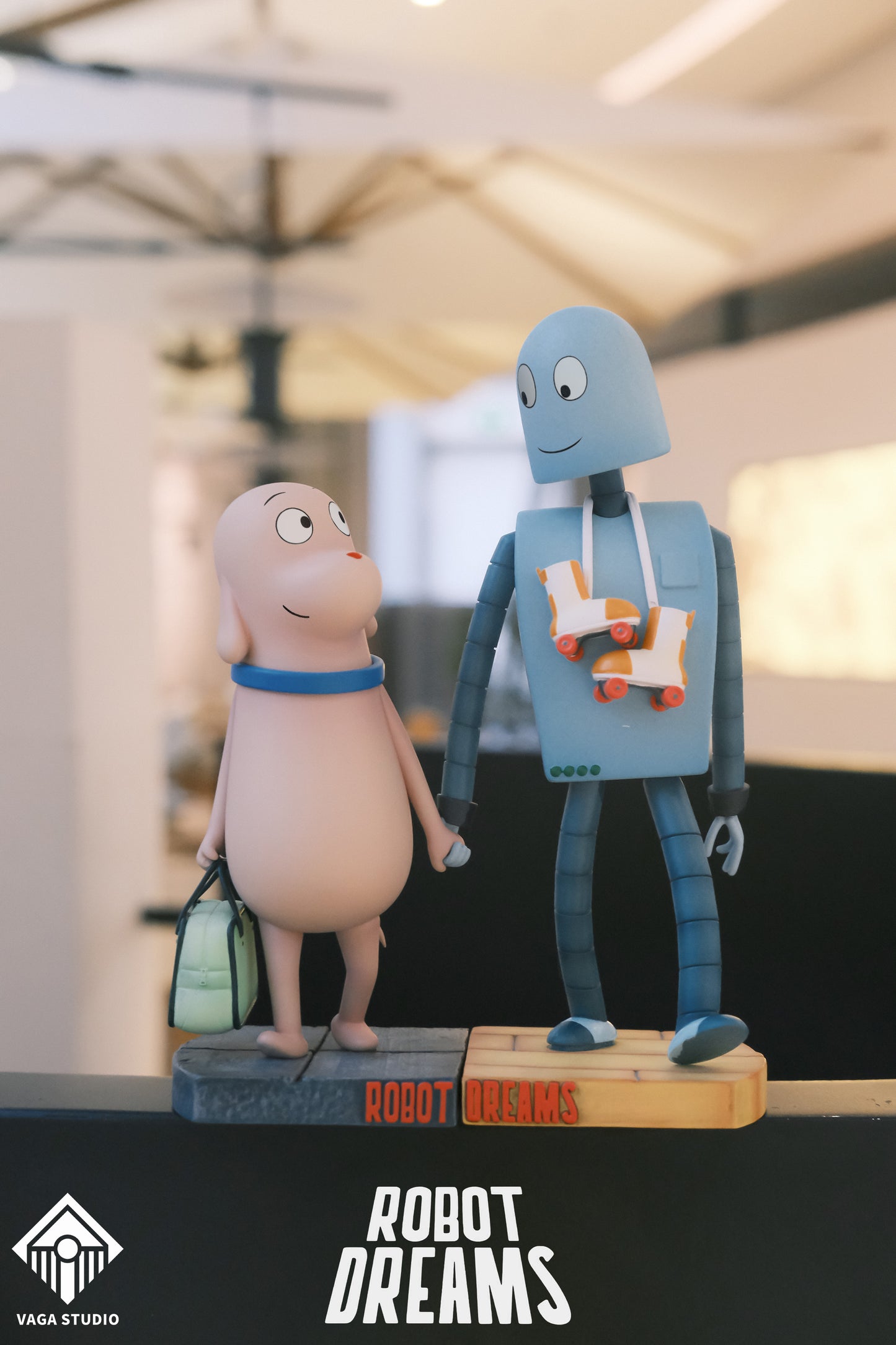VAGA Studio - Dog & Robot