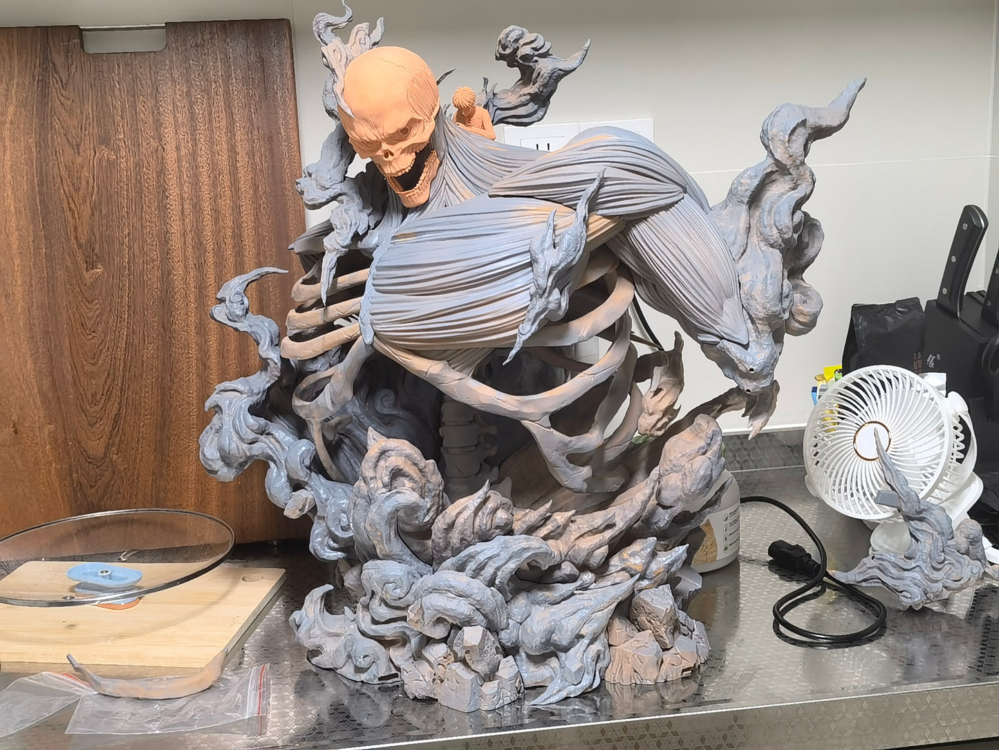 AZ Studio - Where the Left Hand Goes: Eren & Skeleton Attack Titan