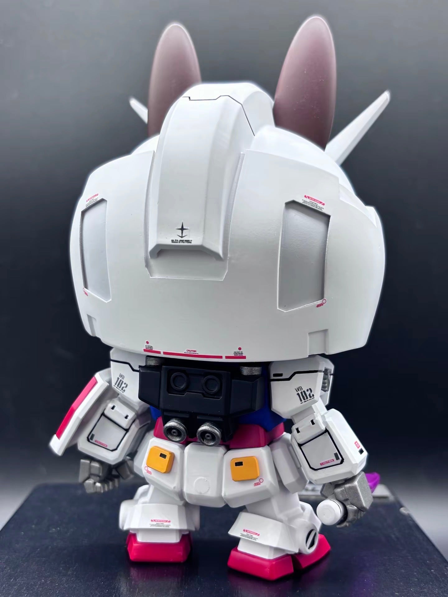 Bei Cai Bei Cai Studio - Labubu Cos RX-78
