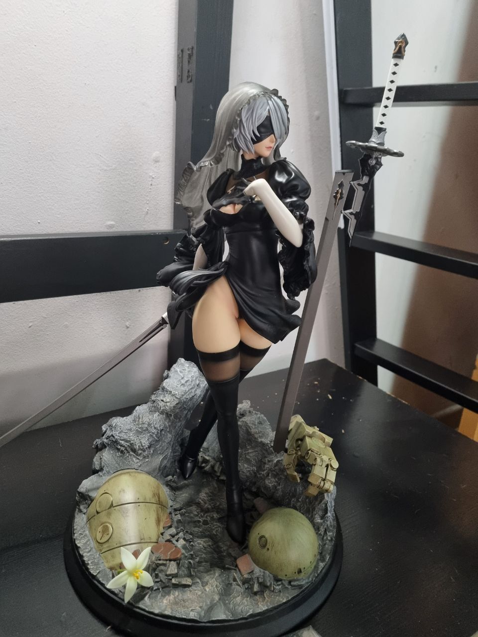 Creation Studio - Nier Automata 2B (2 Colour)