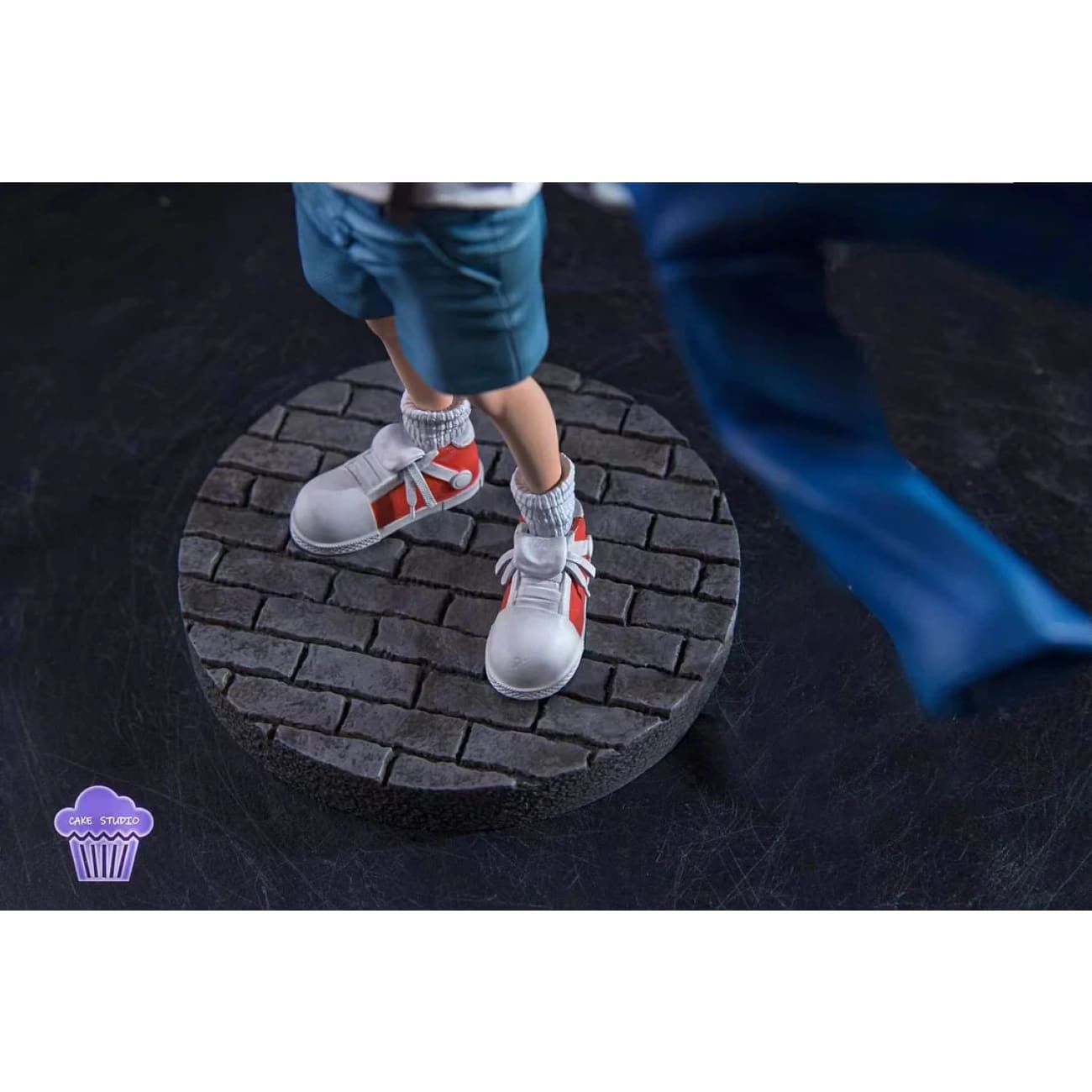 Cake Studio - Throwing Off Clothes Conan Edogawa