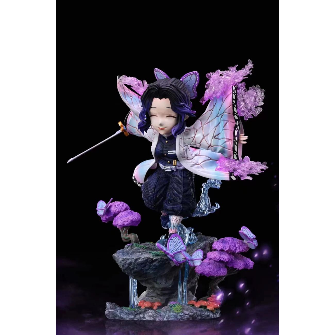 G5 Studios - Kocho Shinobu