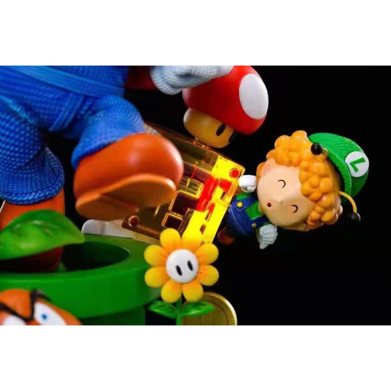 Glasses - Arale as super Mario