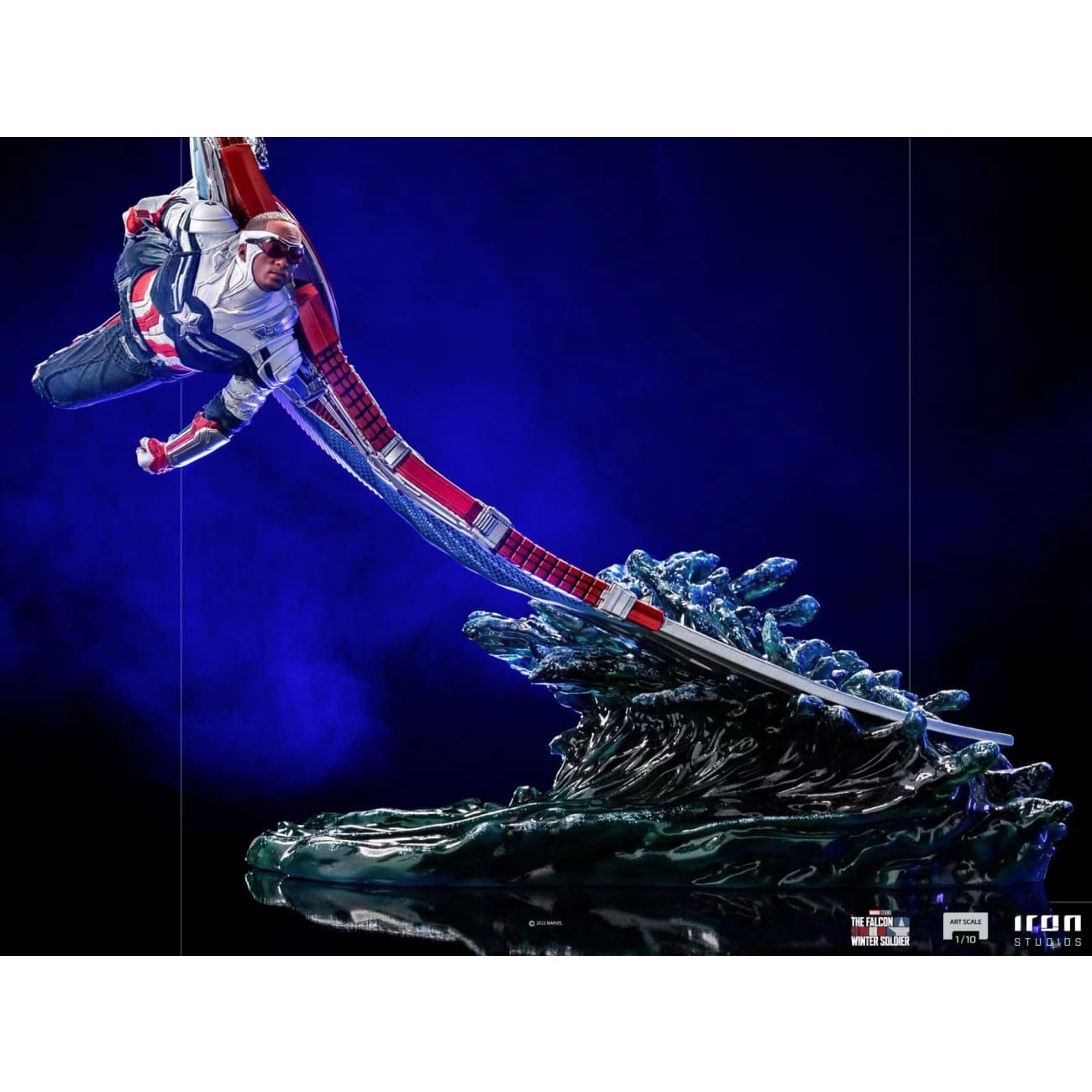 Iron Studio - Falcon