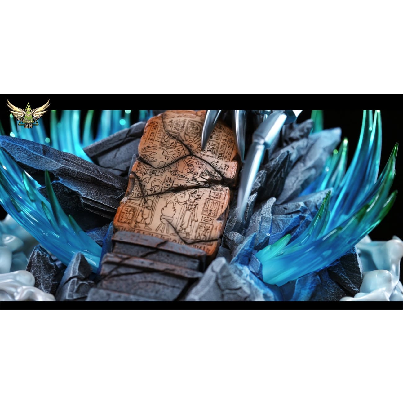 Sacred Wing Studio - Blue-Eyes White Dragon