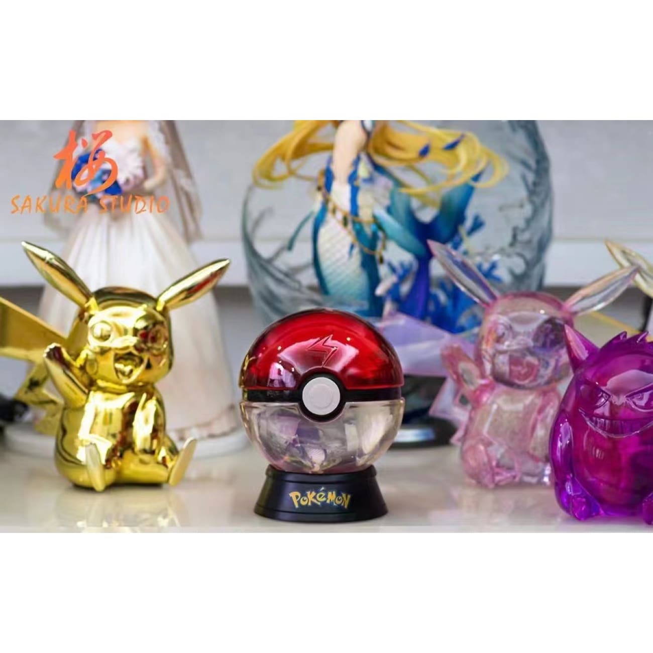 SAKURA Studio - Transparent PokeBall