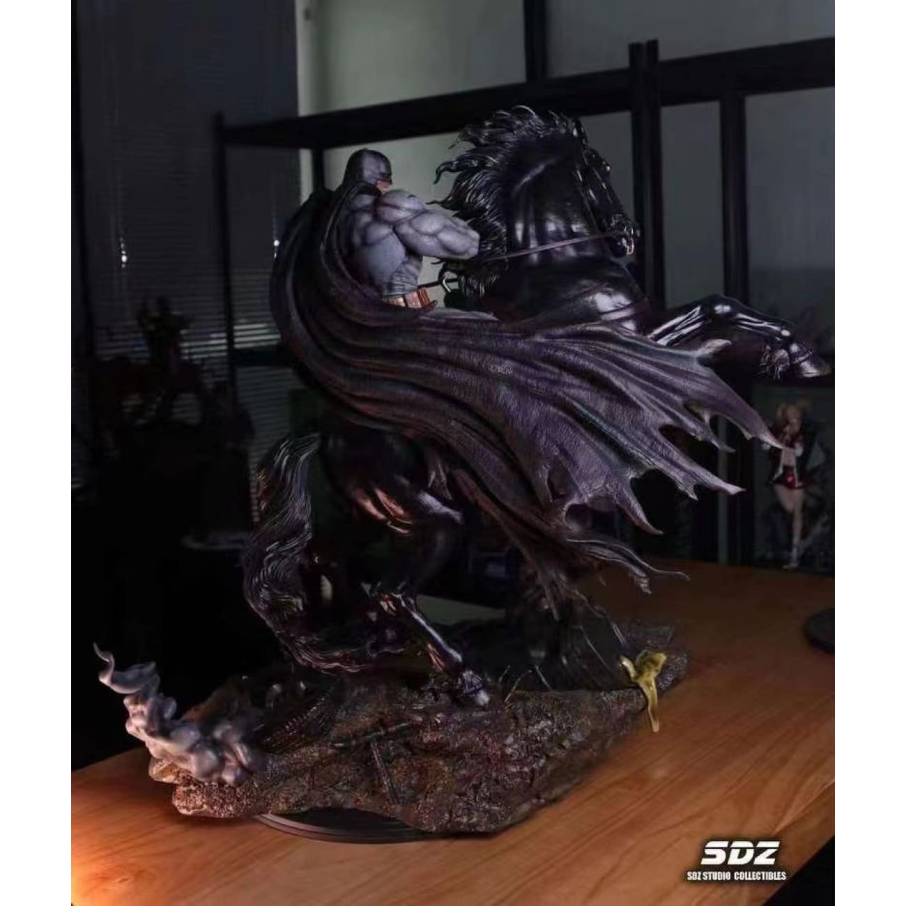 SDZ Studio - Batman: The Dark Knight Returns