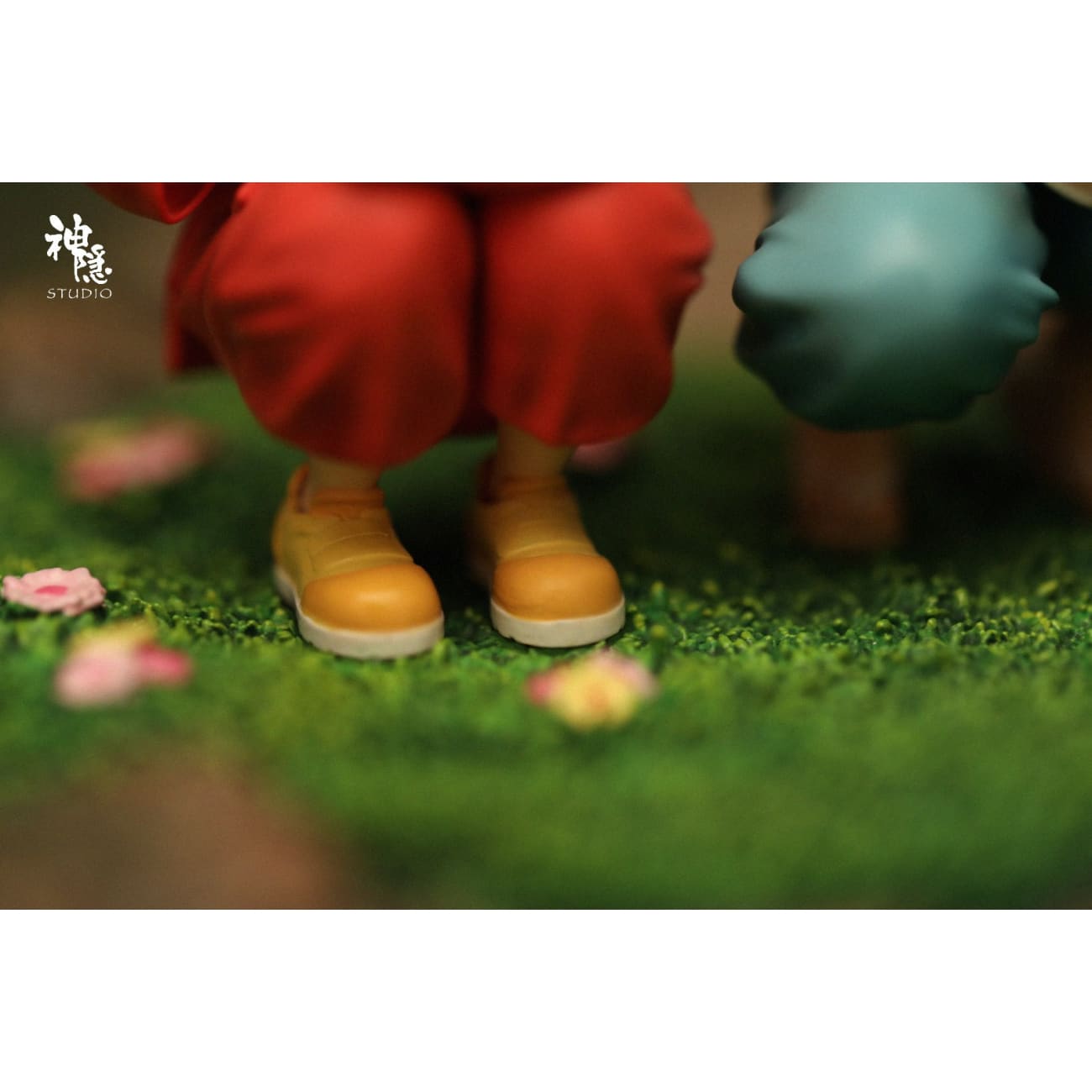Shen Yin Studio - Chihiro Ogino & Haku with Onigiri