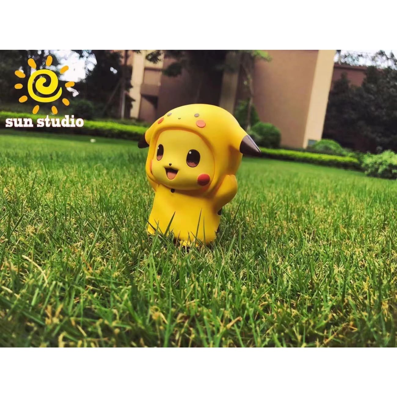 Sun Studio - Pikachu in Pyjamas