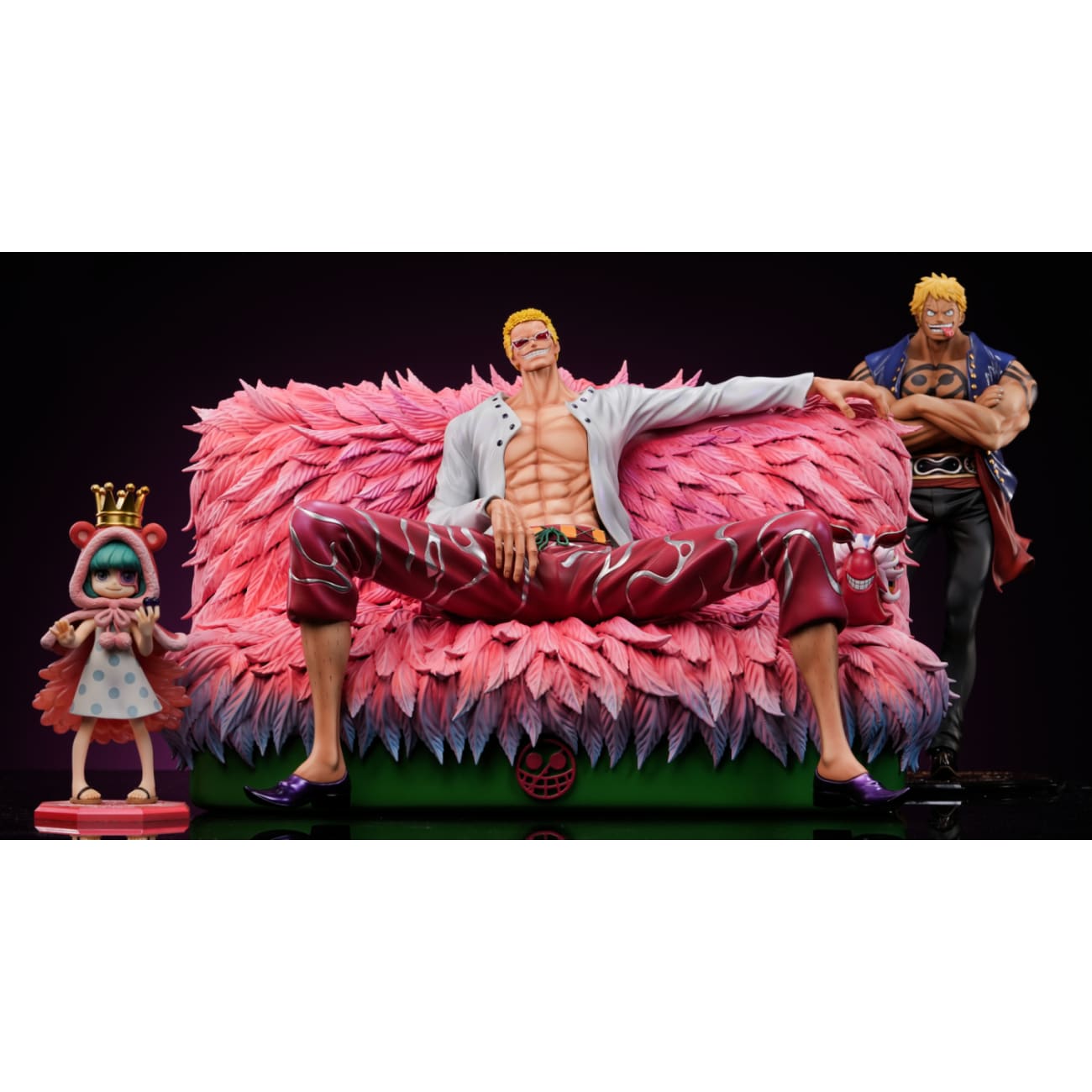 Tian Xie She Studio - Sitting Donquixote Doflamingo
