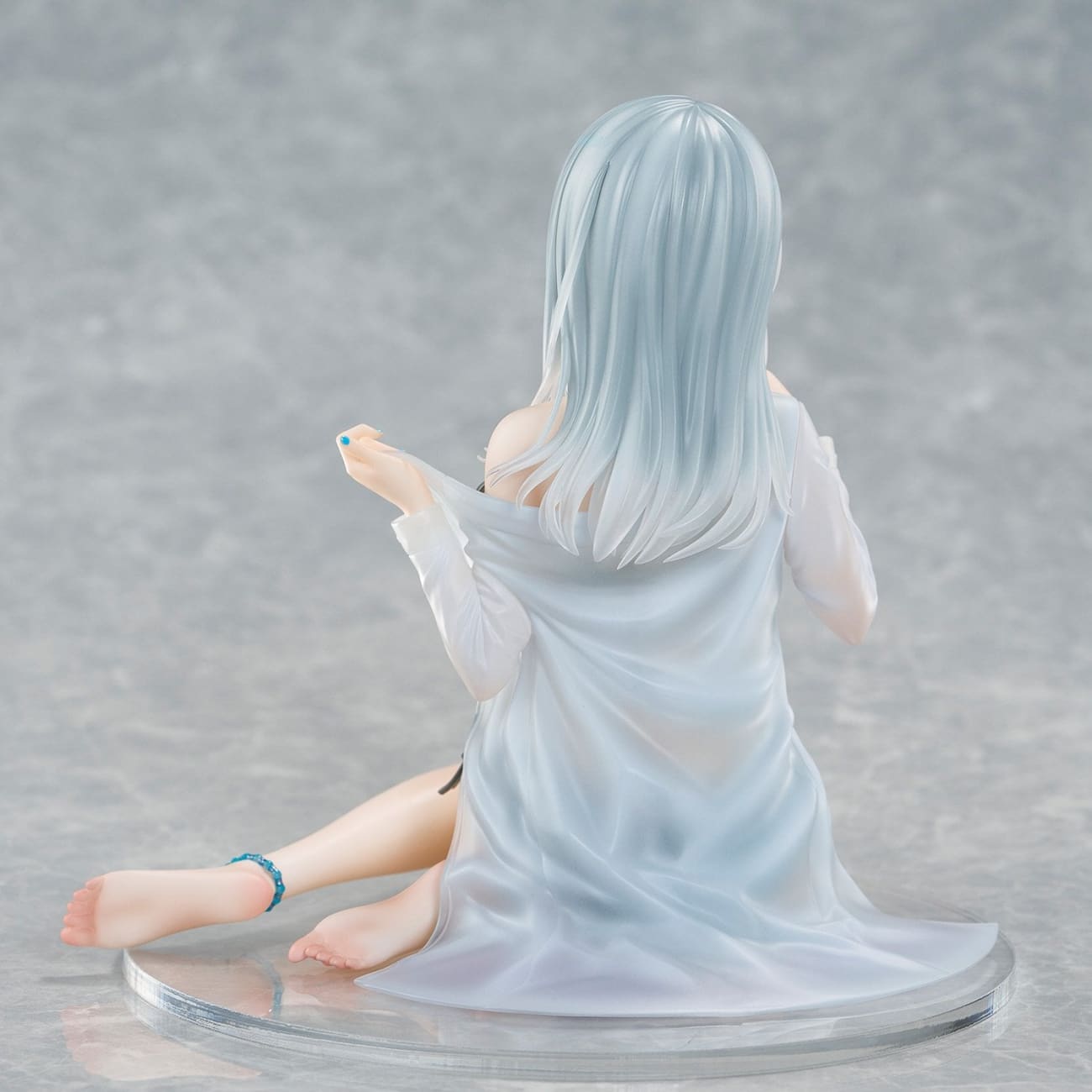 Union Creative - Changing Cloth Silver Hair Girl