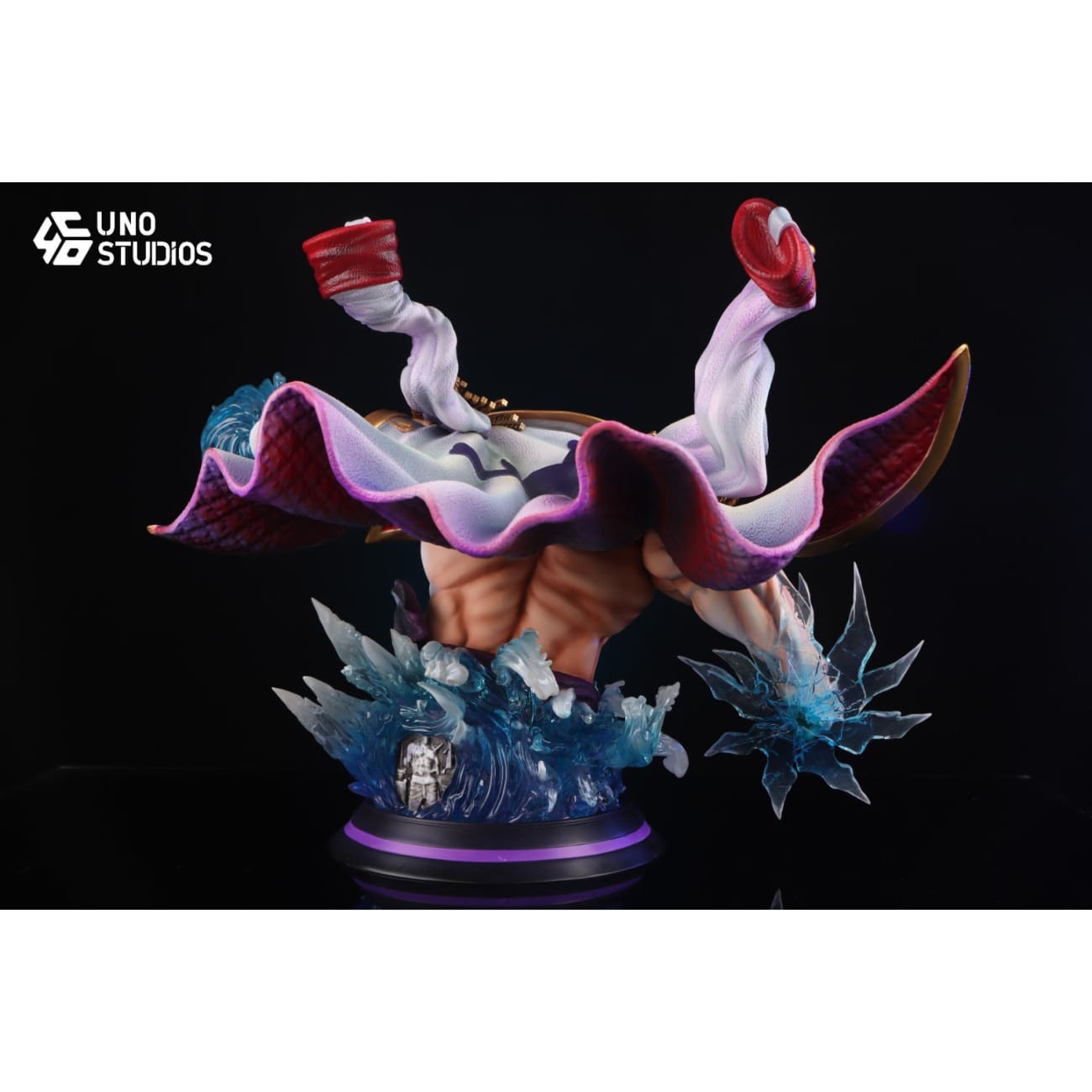 UNO Studio - Whitebeard Desk Figure Bust