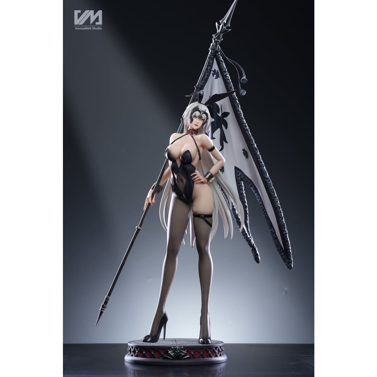 Venus Mint Studio - Bunny Jeanne d'Arc