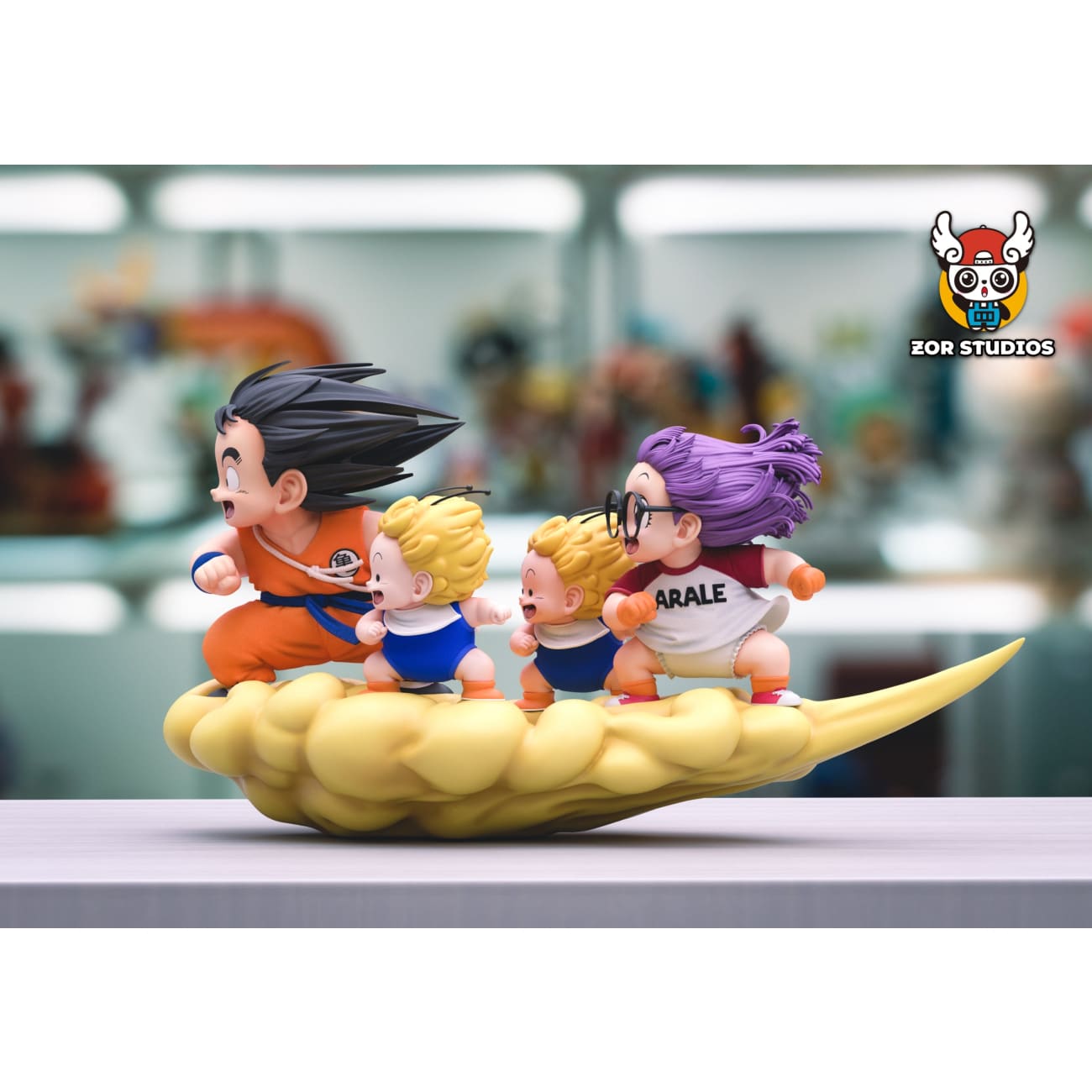 ZOR Studio - Son Goku & Arale Norimaki Riding Clouds