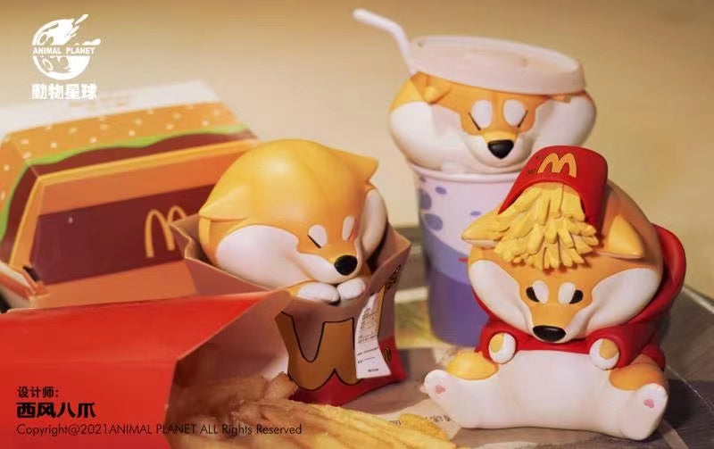 Animal Planet - Corgi in McDonald cape fast food