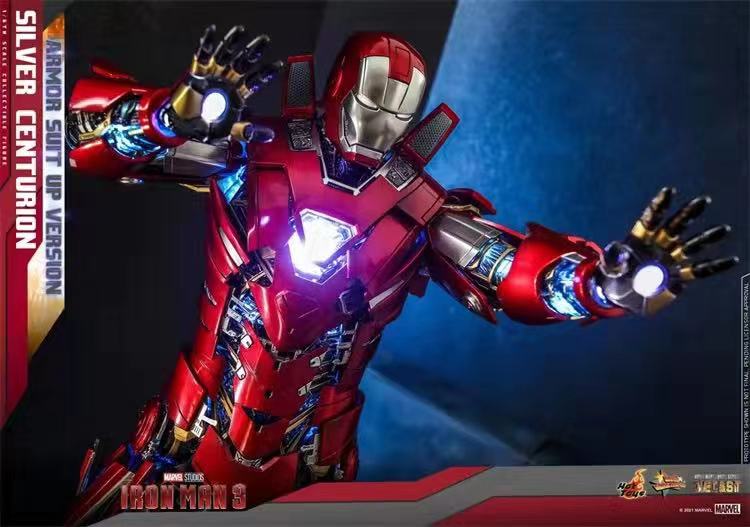 HOTTOYS - IronMan 3 Silver Centurion Armor suit up version