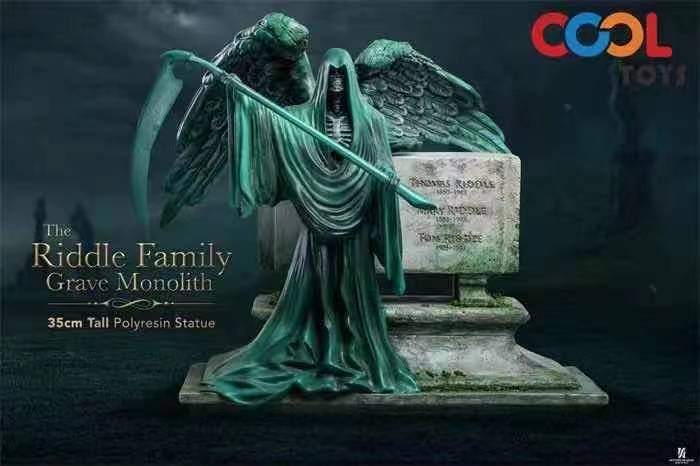 Cool Toys - The Riddle Family Grave Mountain