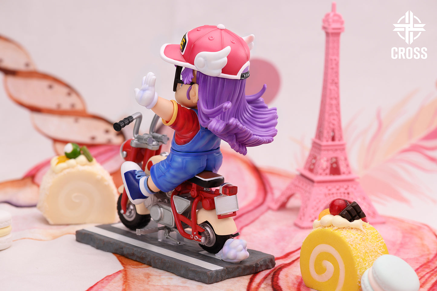 Cross Studio - Arale