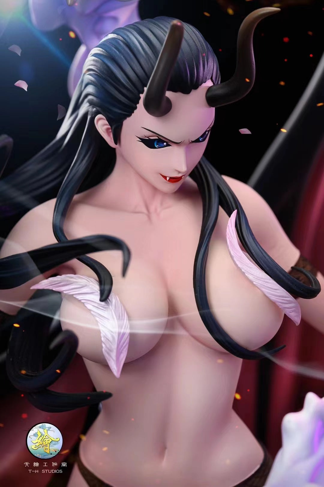 TianHui Studio / TH Studio - Nico Robin Angel & Demon Form