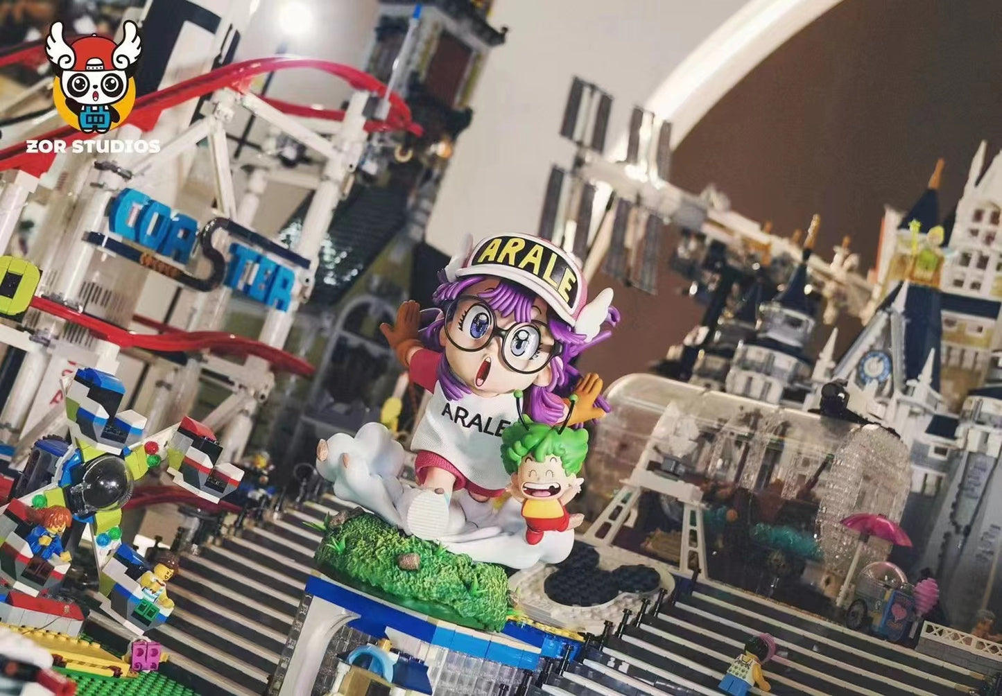 ZOR Studios - Running Norimaki Arale and Gatchan