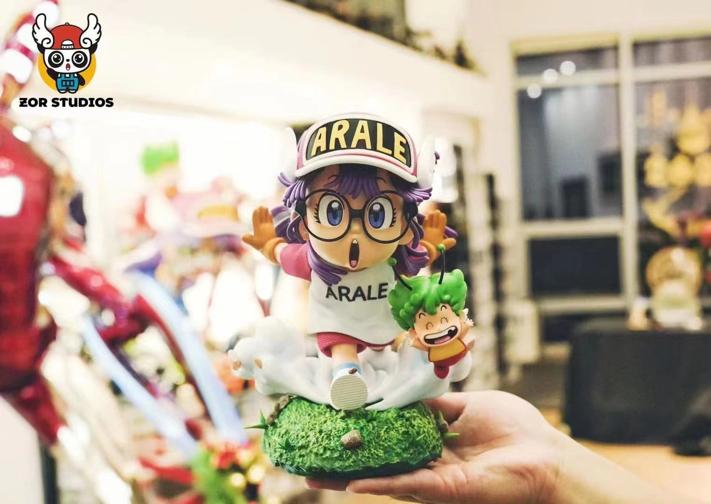 ZOR Studios - Running Norimaki Arale and Gatchan