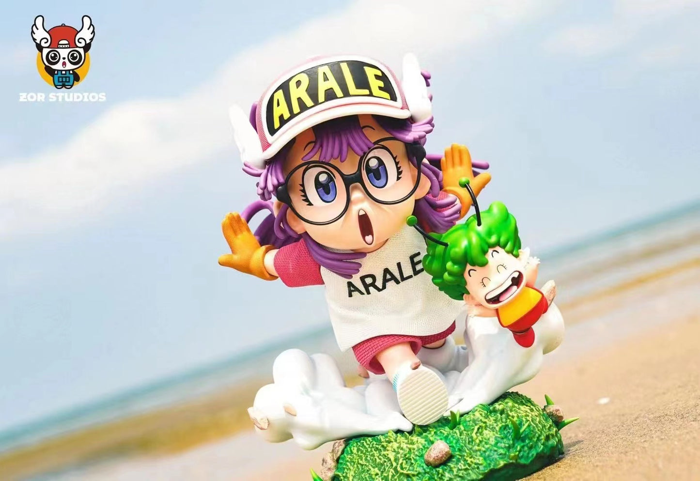 ZOR Studios - Running Norimaki Arale and Gatchan