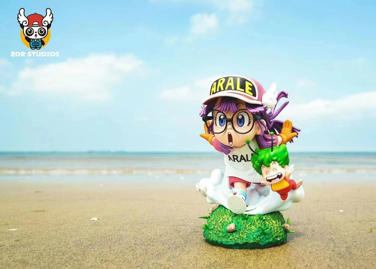 ZOR Studios - Running Norimaki Arale and Gatchan