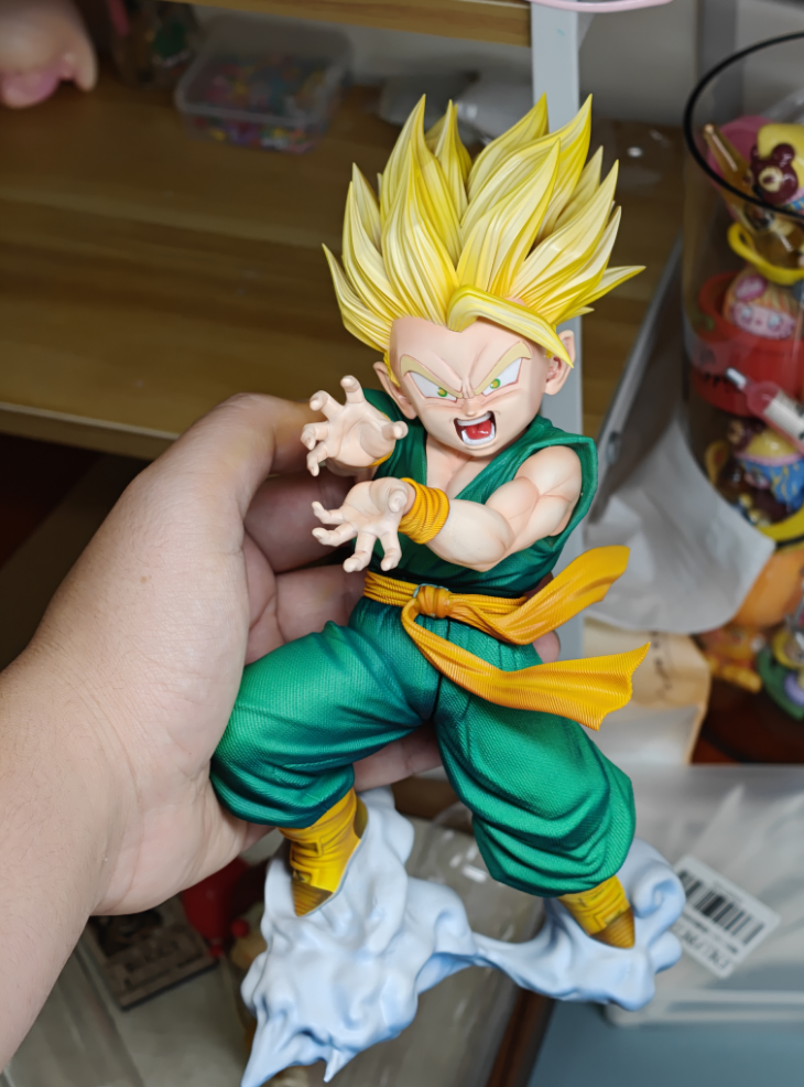 FXW Studio - Super Saiyan Trunks