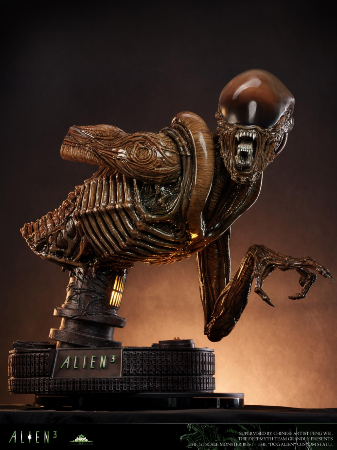 Deepmyth Studio - Runner Alien (Dog Alien) Bust