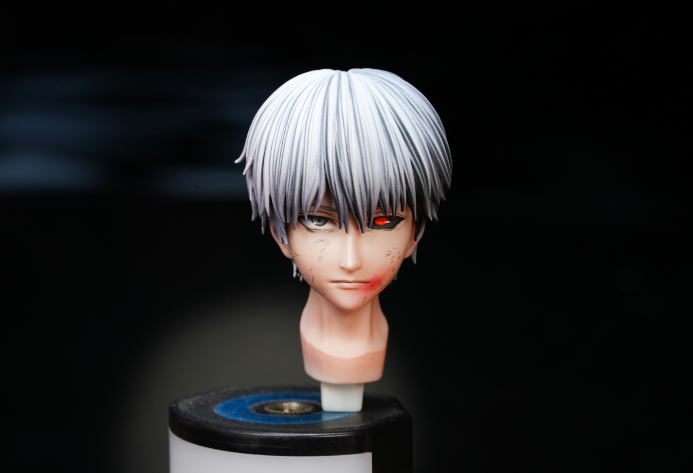 Damocles Studio - Ken Kaneki Chair