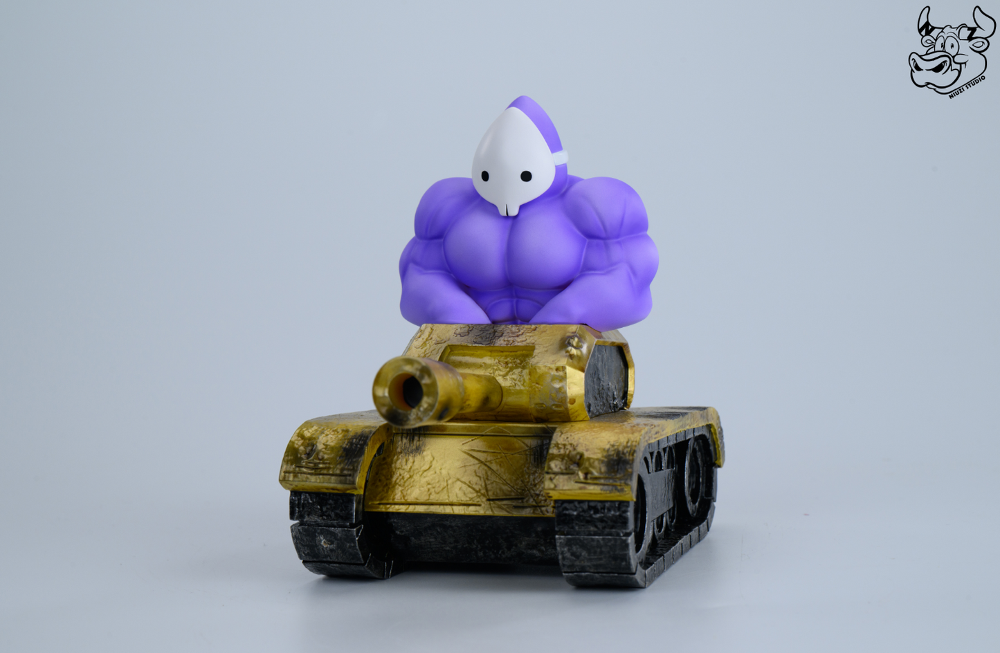 NIUZI Studio - Dad Tank