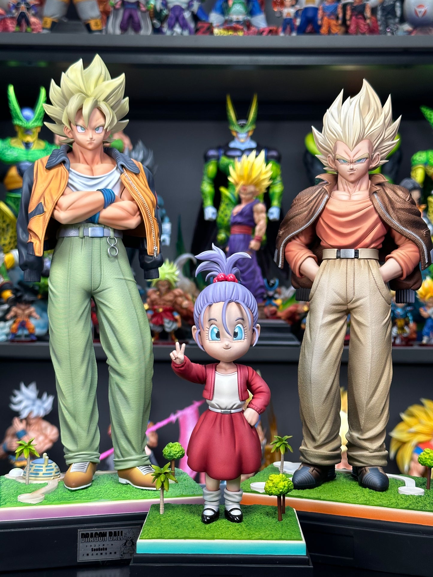 Wish Studio - Vegeta x Bulla [2 Variants]