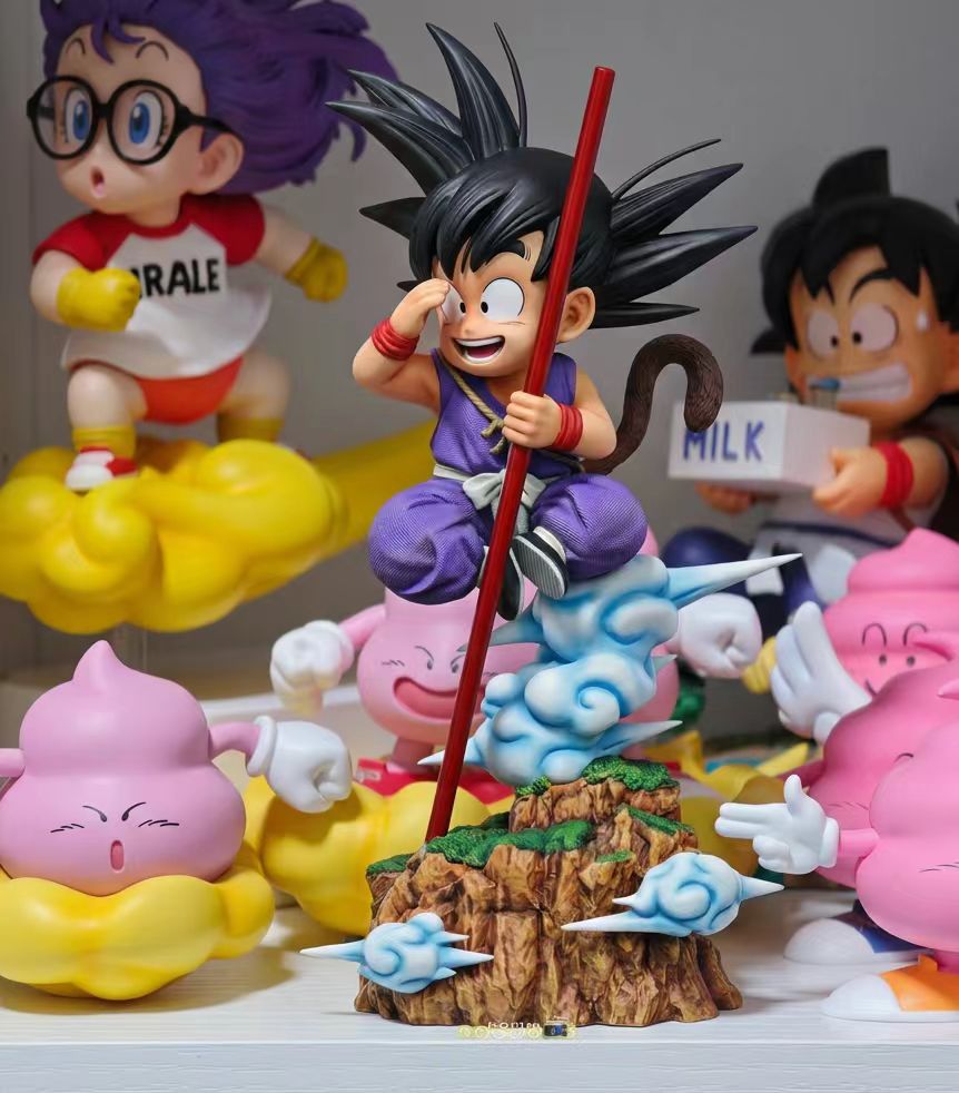 Sky End Studio - Son Goku Looking Afar [2 Variants]
