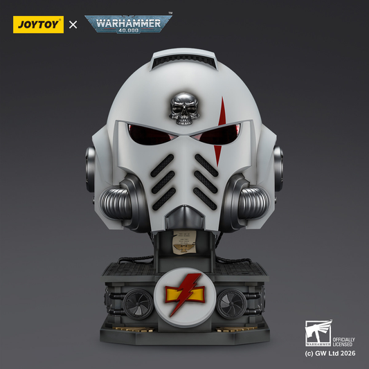 JOYTOY - White Scars MkX Helmet and Display