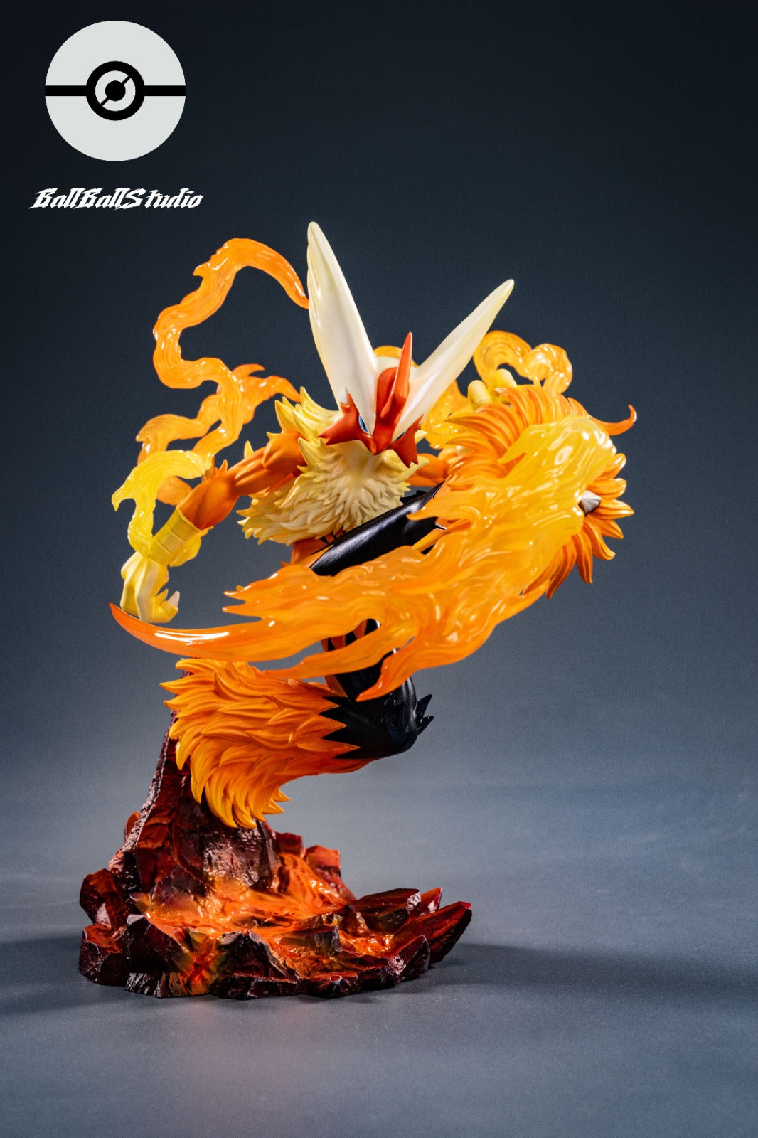 Ball Ball Studio - Blaziken Mega [3 Variants]