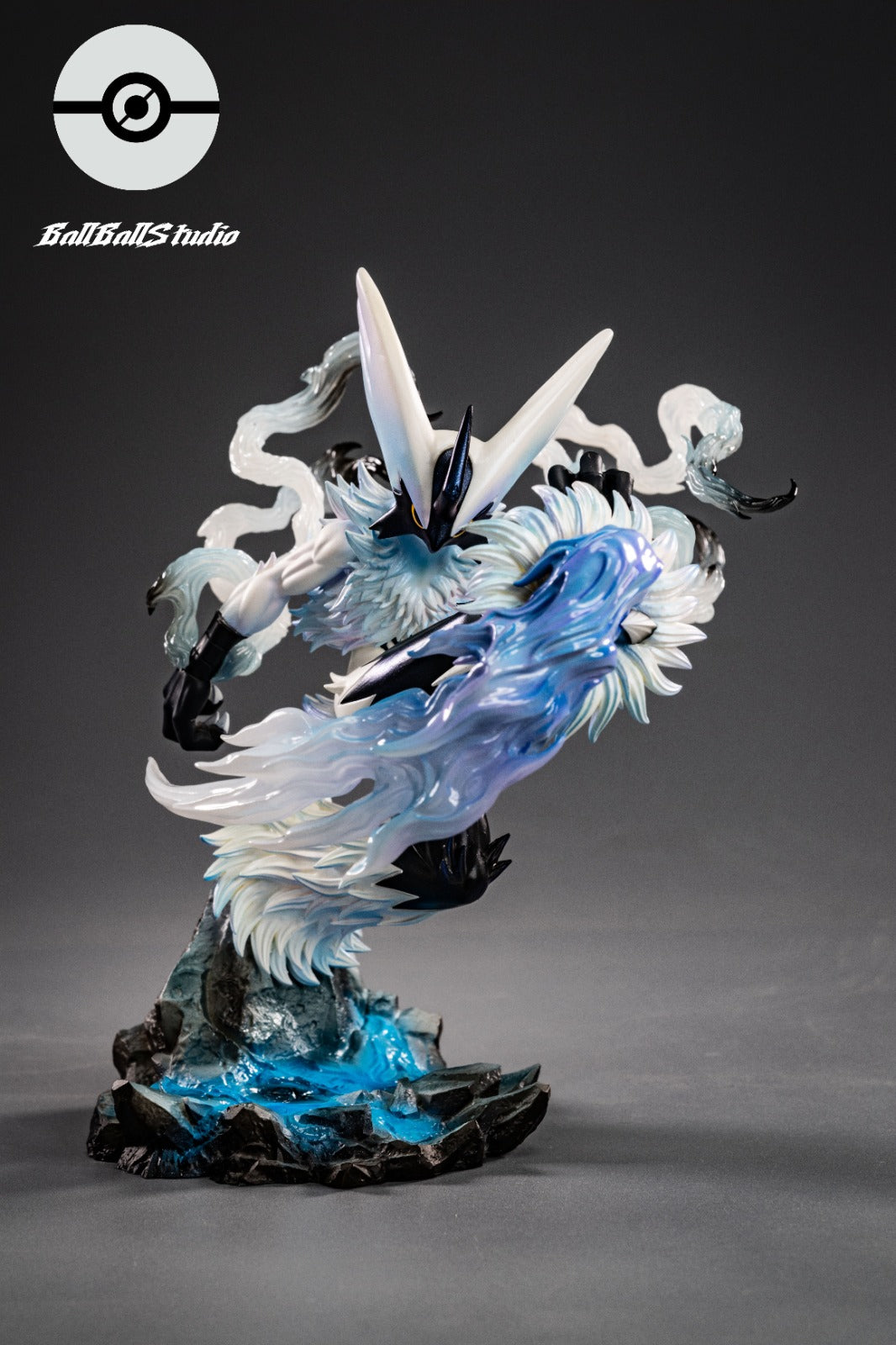 Ball Ball Studio - Blaziken Mega [3 Variants]