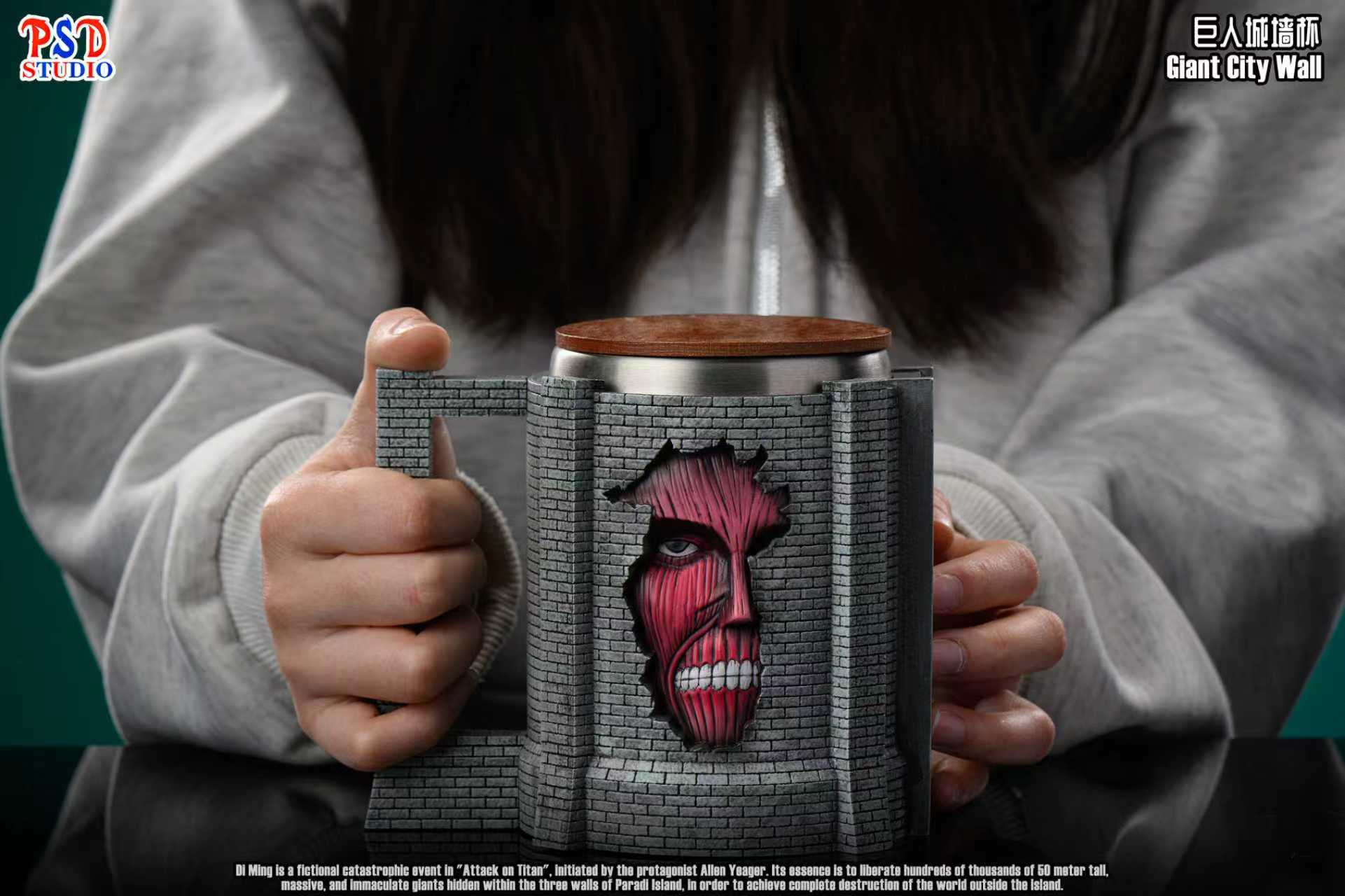 Psd Studio - Colossal Titan Wall Breach Water Bottle