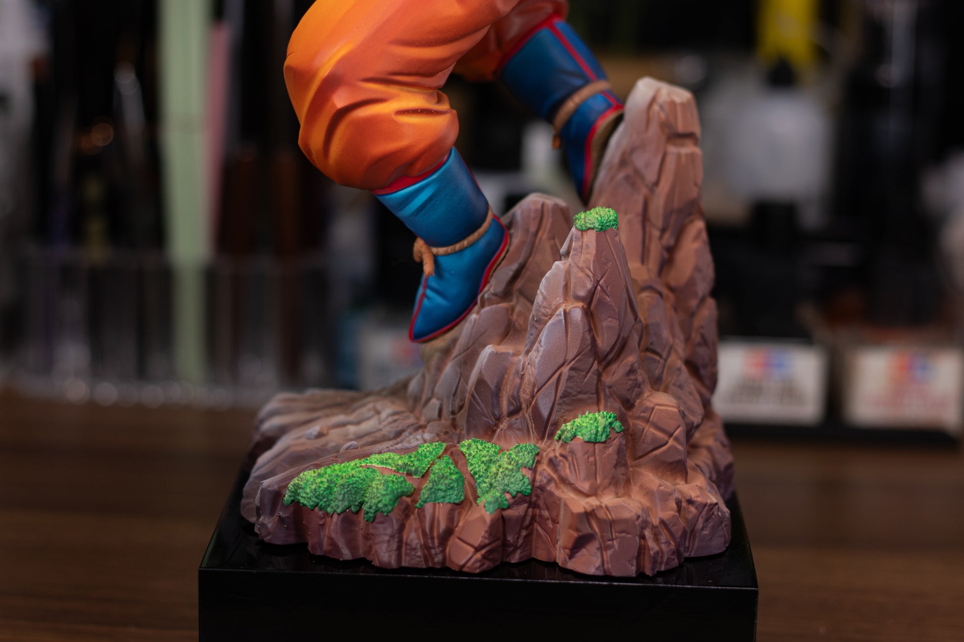 LP Studio - Goku Push The Blast Forward