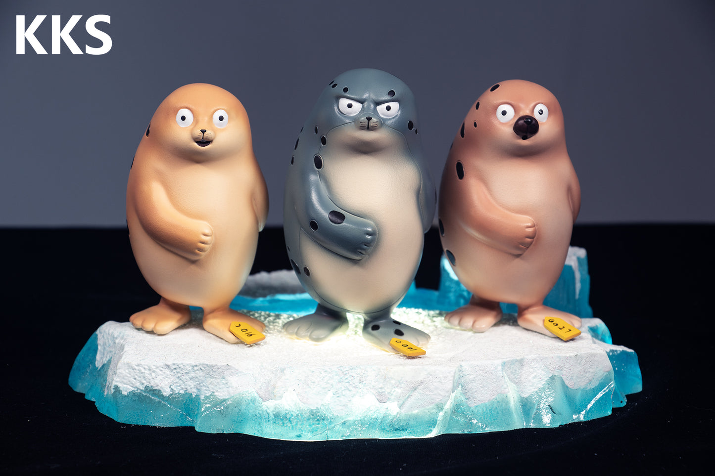 KKS Studio - Mesmerizing Snow Seal