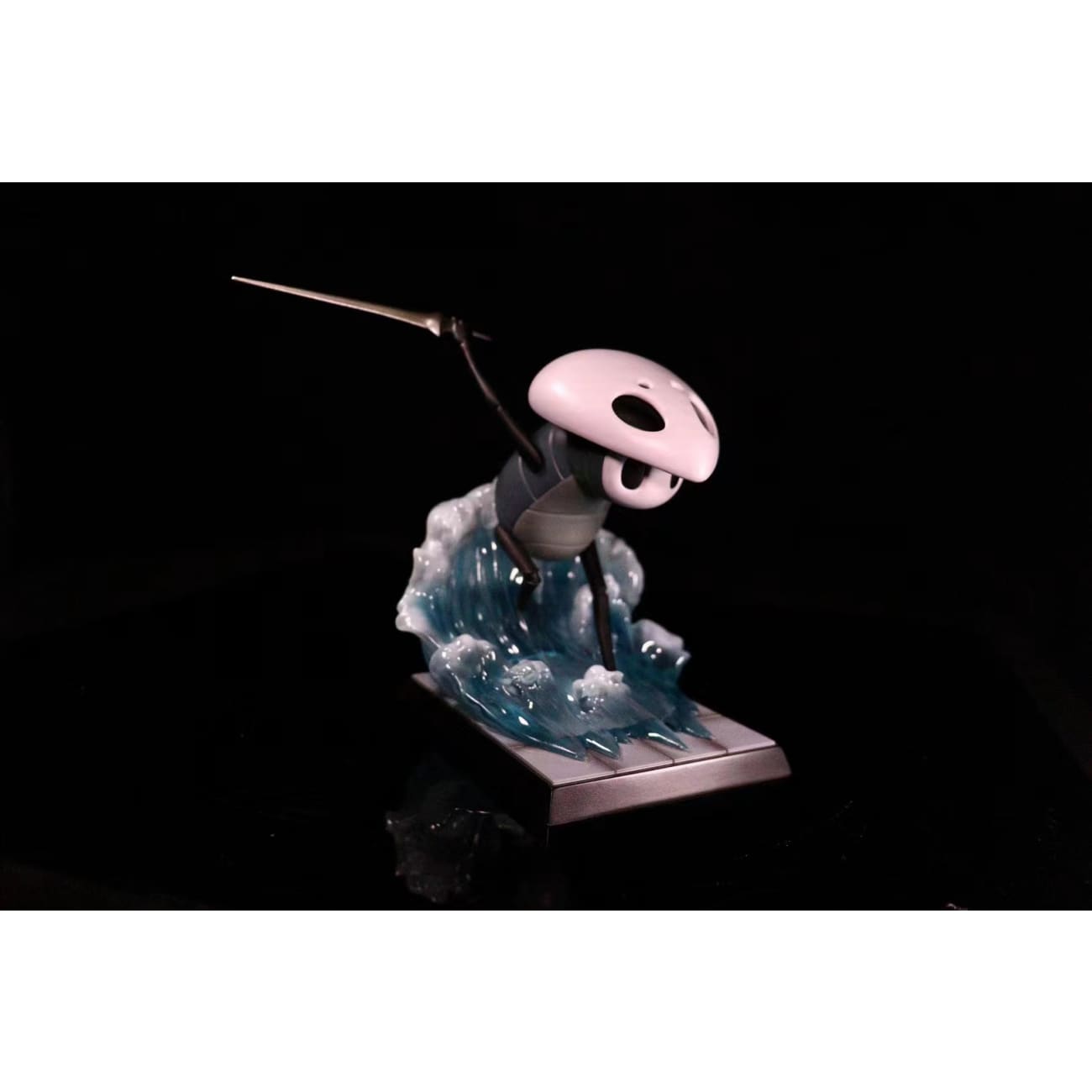 27 Yu Studio - Quirrel