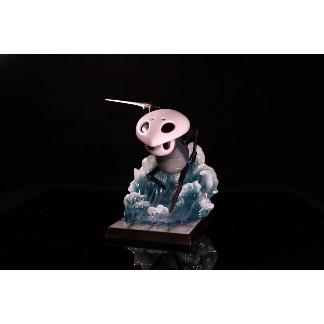27 Yu Studio - Quirrel